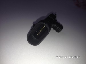 The sensor of absolute pressure in the inlet pipeline upon Renault Megane 2