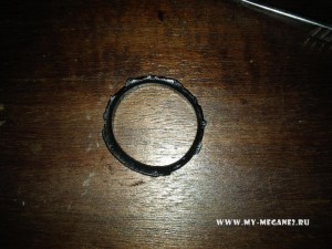 Replacement of a sealing ring of the valve of the phase-shifter by Renault Megane 2